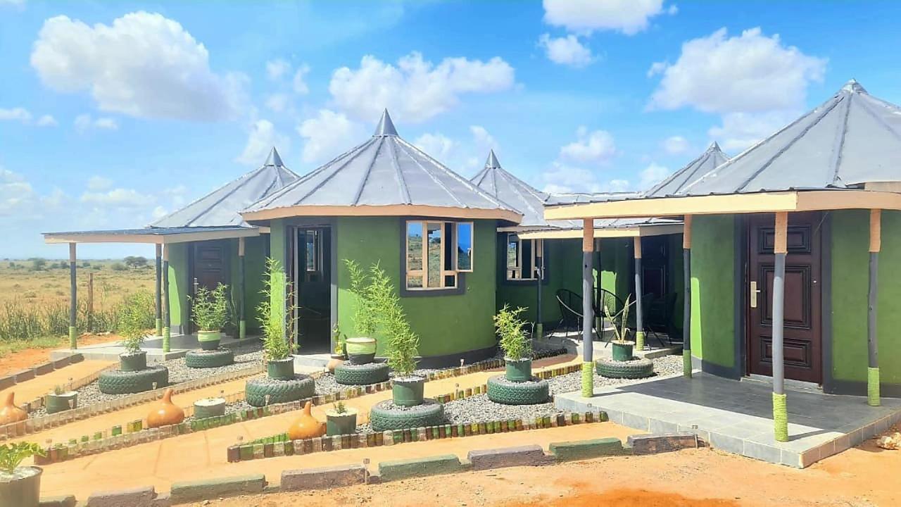 Amanya 3-Bedroom Hut Amboseli Exterior photo